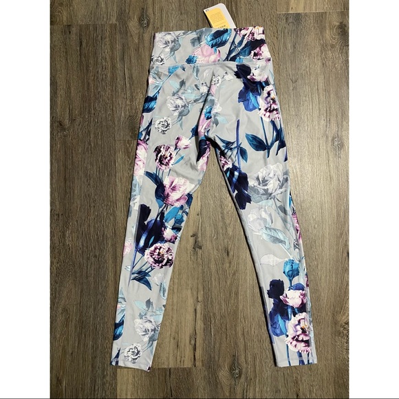 FABLETICS LEGGINGS- NWT - Picture 6 of 6